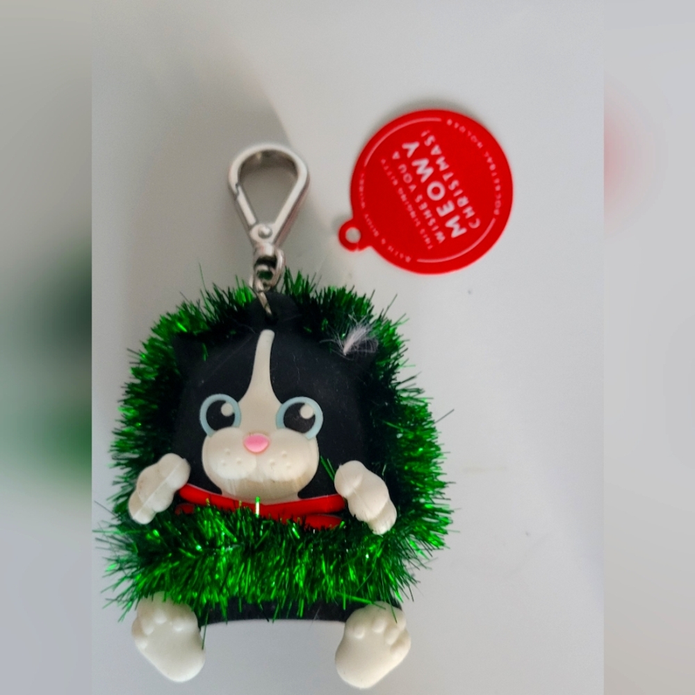 Cute Cat Keychain with Green Tinsel Pocket Bac